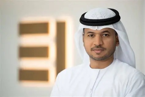 Professional Headshot Photographer Dubai | Business Headshots & Corporate Portraits
