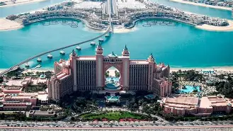 Atlantis view photoshoot location at The Pointe Palm Jumeirah.