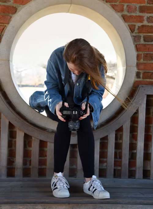 Why Hire a Professional Photographer for Your Dubai Vacation? (2025 Guide)